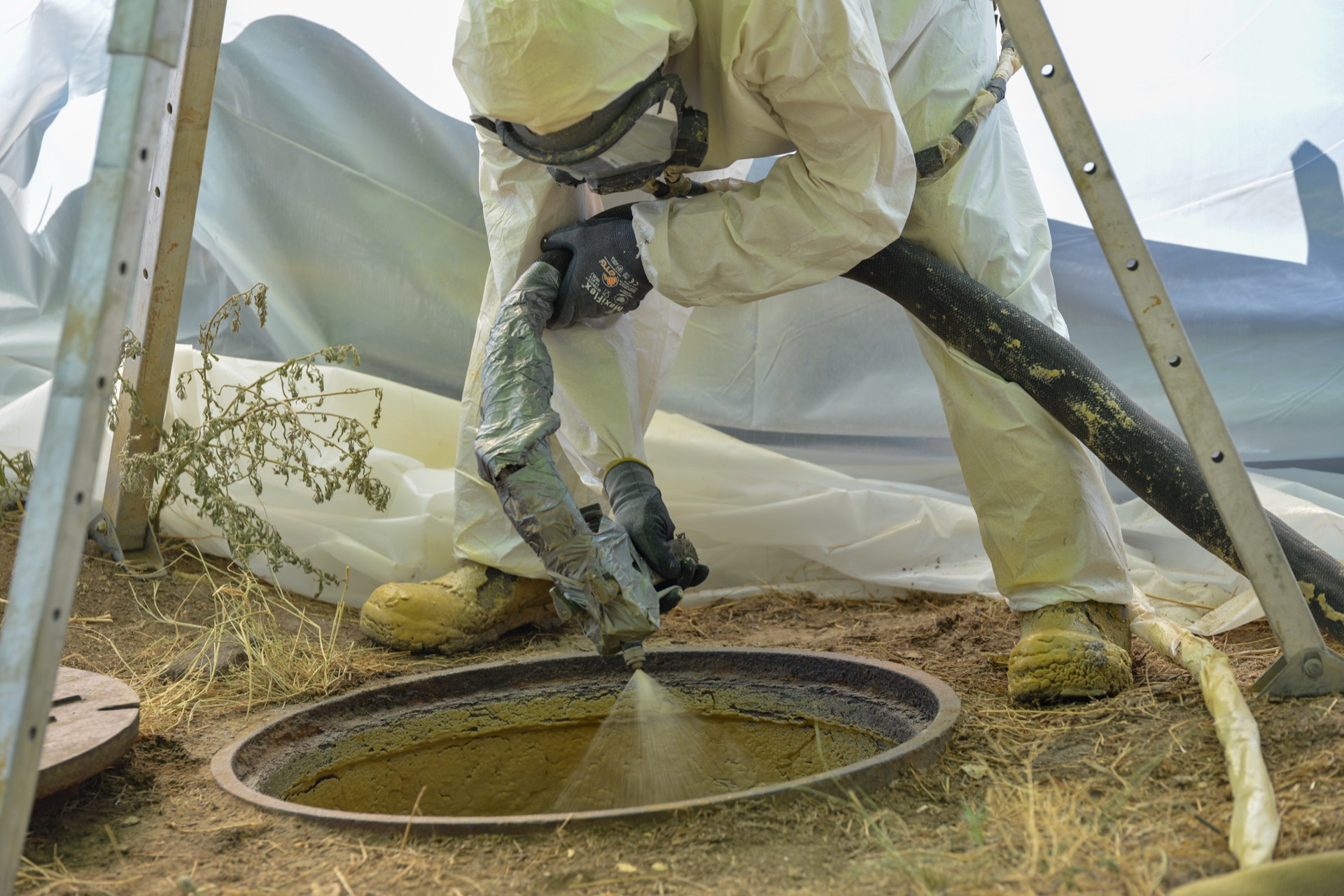 Manhole Rehabilitation - SprayWall example 2