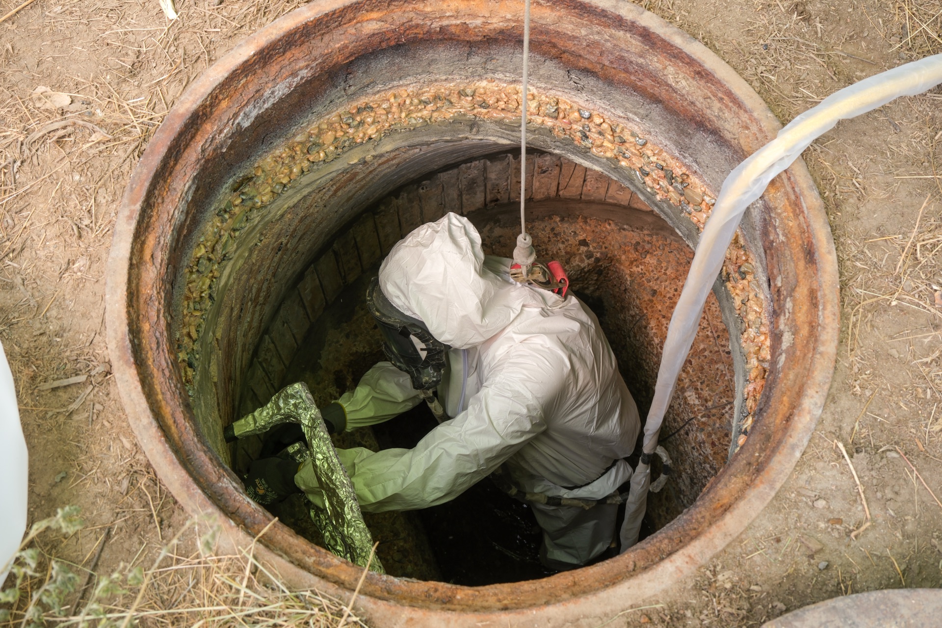 Manhole Rehabilitation - SprayWall example 4